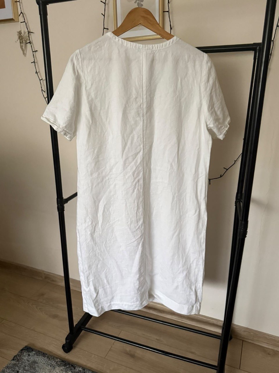 Sukienka z kieszeniami marki WHITE LABEL 🤍