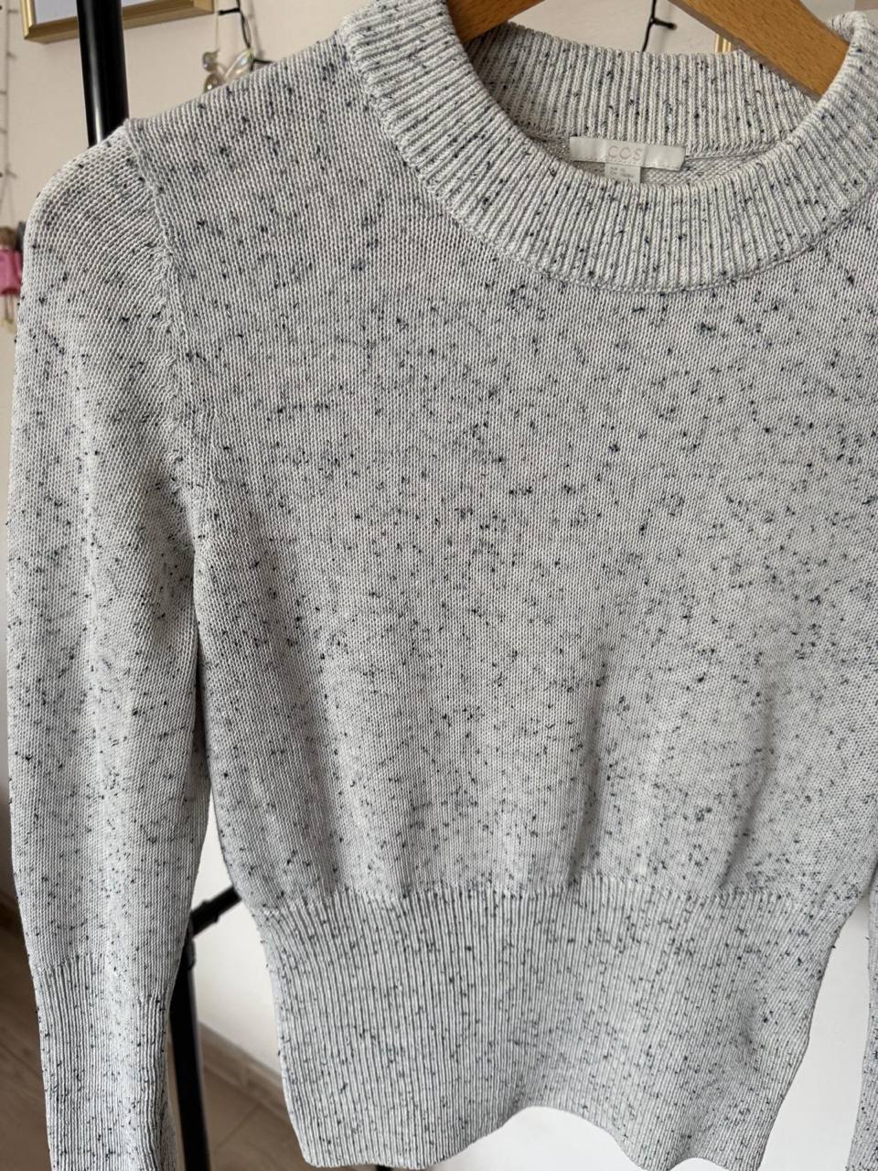 Sweater marki COS 🌷