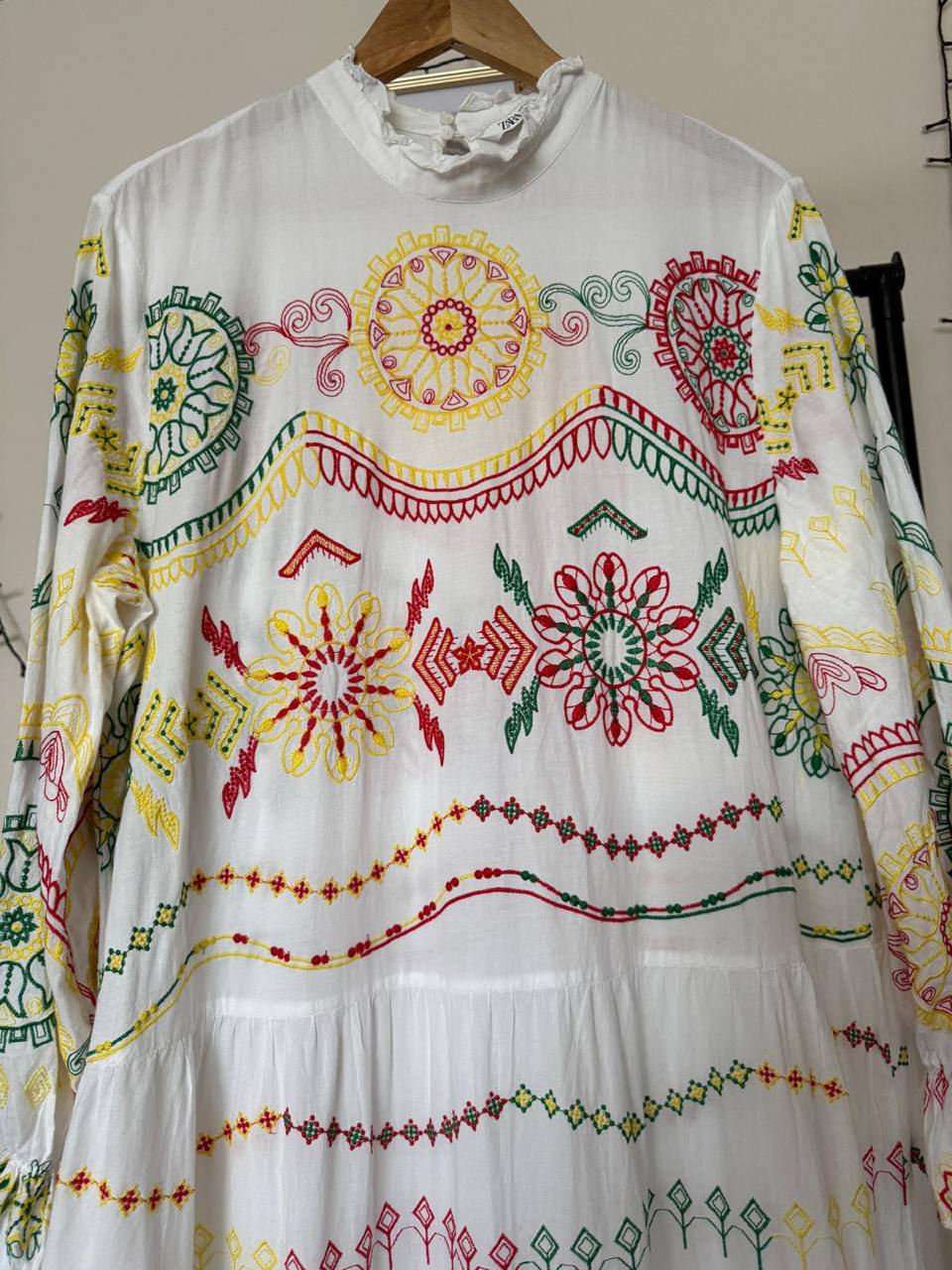 Haftowana Sukienka marki ZARA 🌈